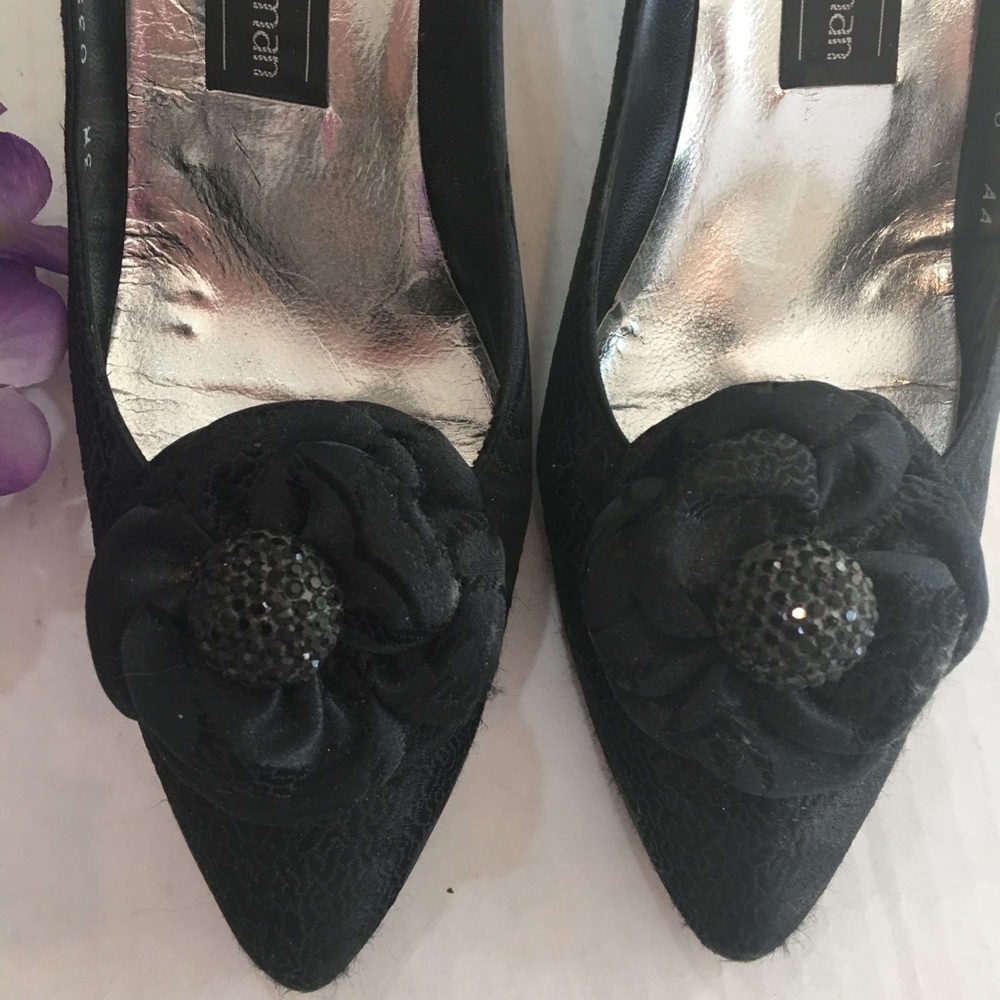 Stuart Weitzman Brocade Heels - Picture 10 of 16
